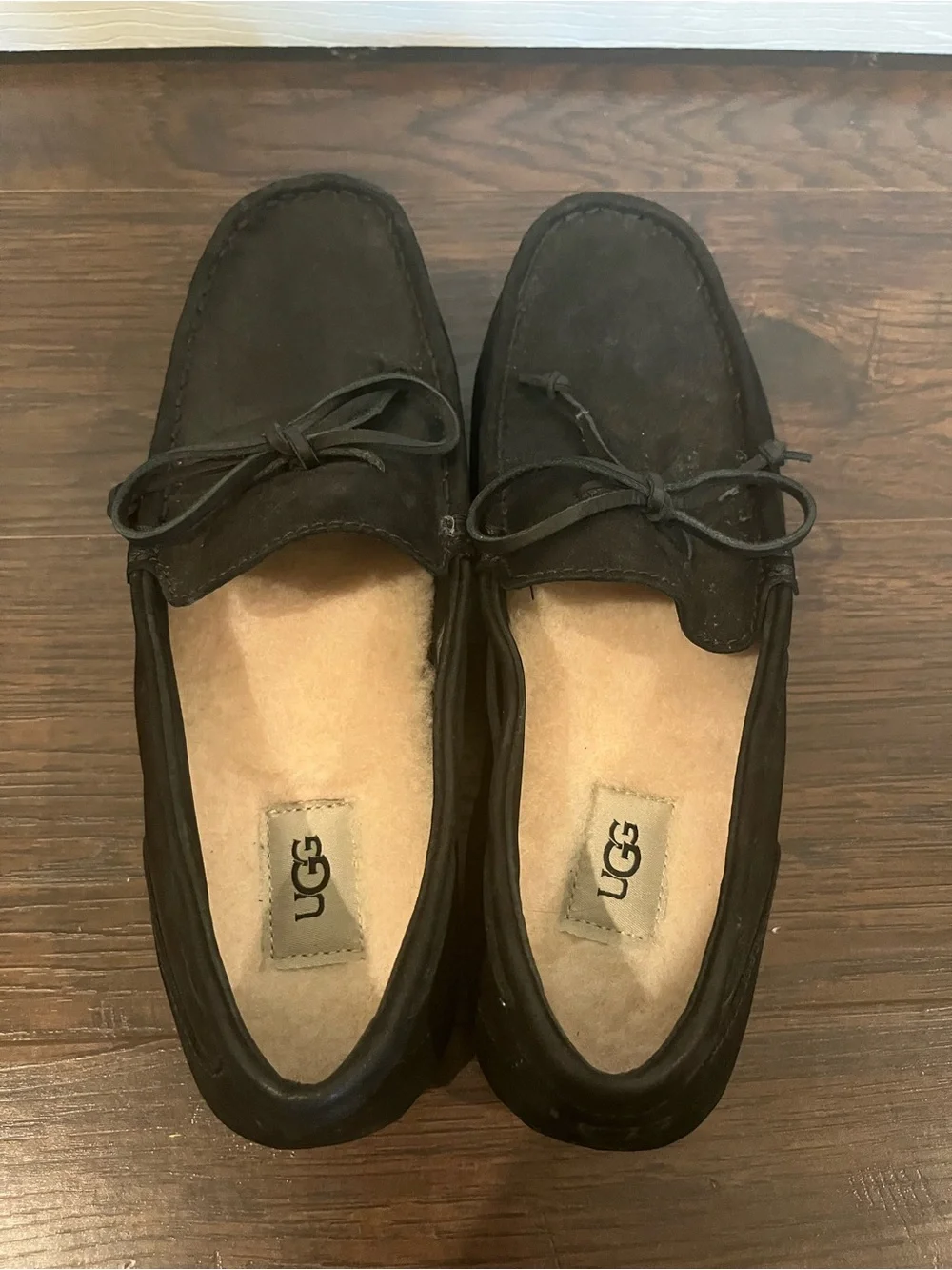 UGG men moccasin
